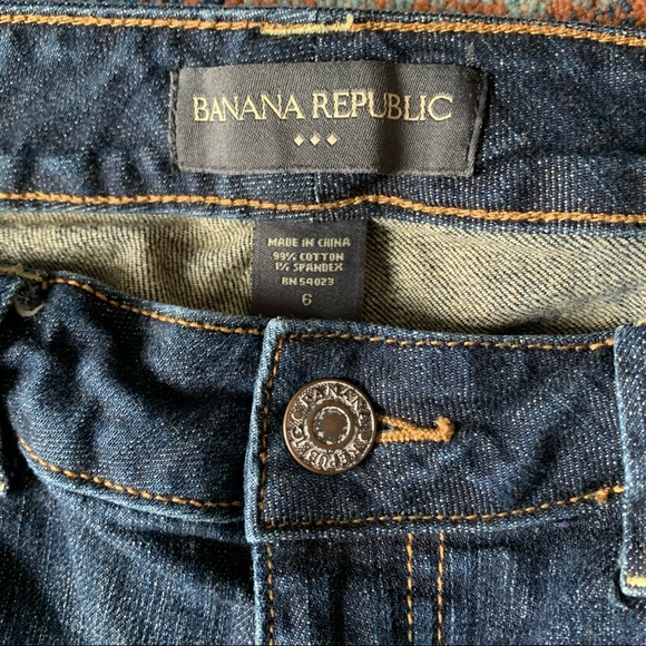 Banana Republic Women’s Capri Cuffed Jeans, size 6 - Picture 5 of 6